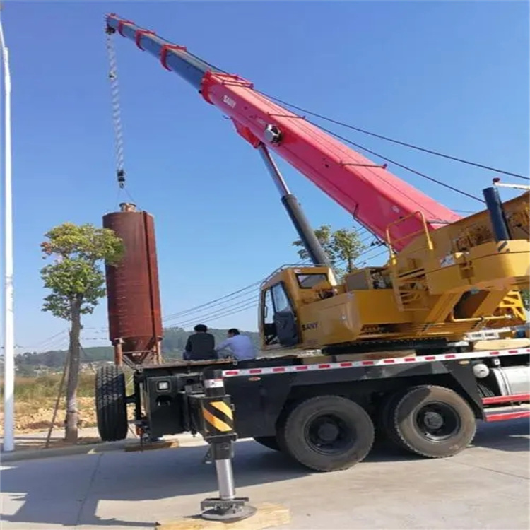 承德双桥专业吊车租赁多少钱