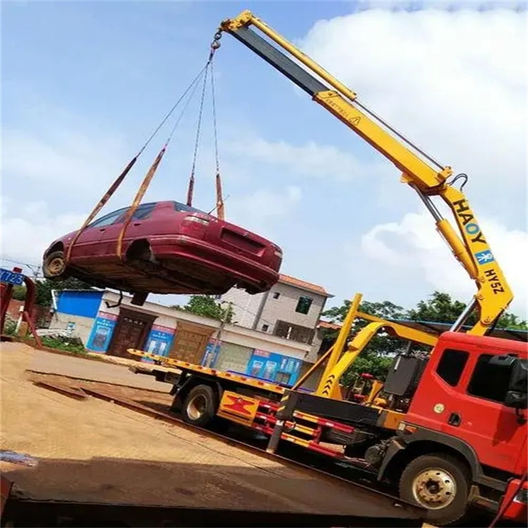 承德双桥吊车吊汽车的正确方法